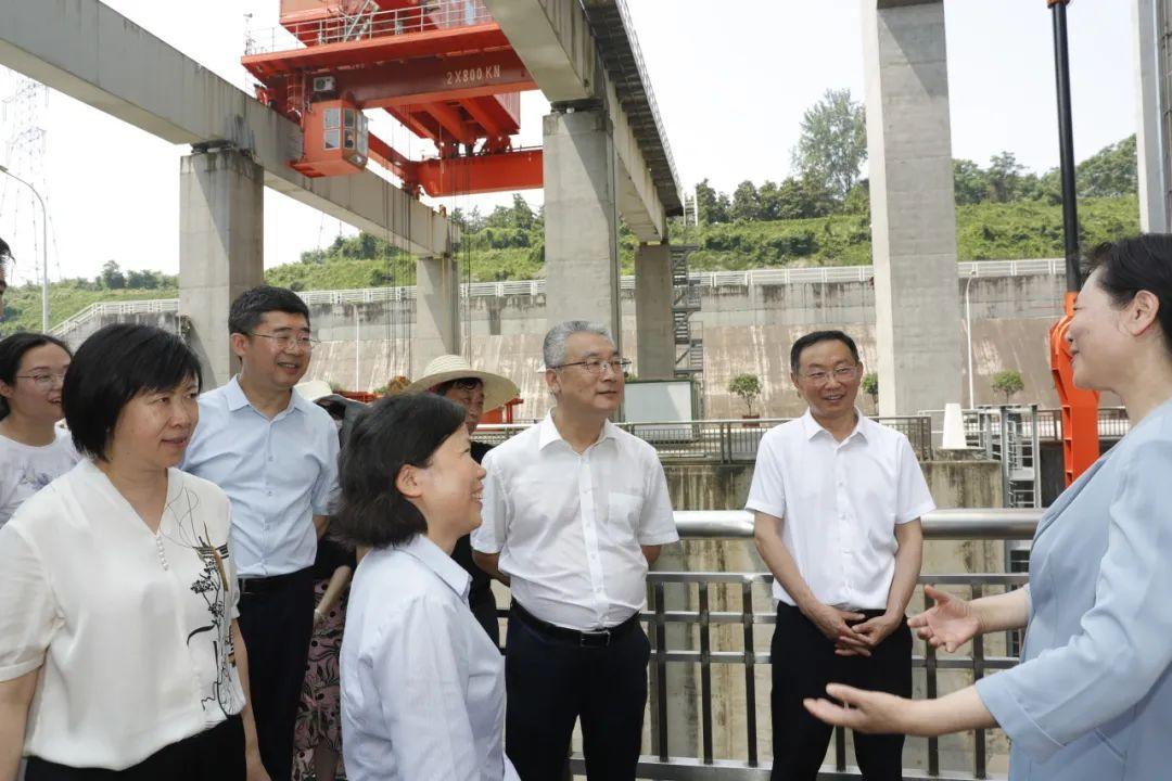 川渝航电职工碰头切磋技能——一场技术与智慧的盛宴